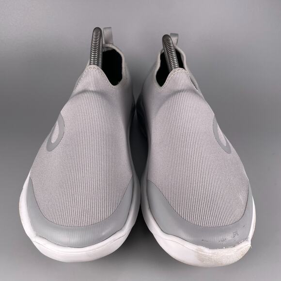 Oofos OOmg eeZee Men’s Size 9.5 Gray Comfort Slip On Recovery Sneakers Shoes GUC main image 9